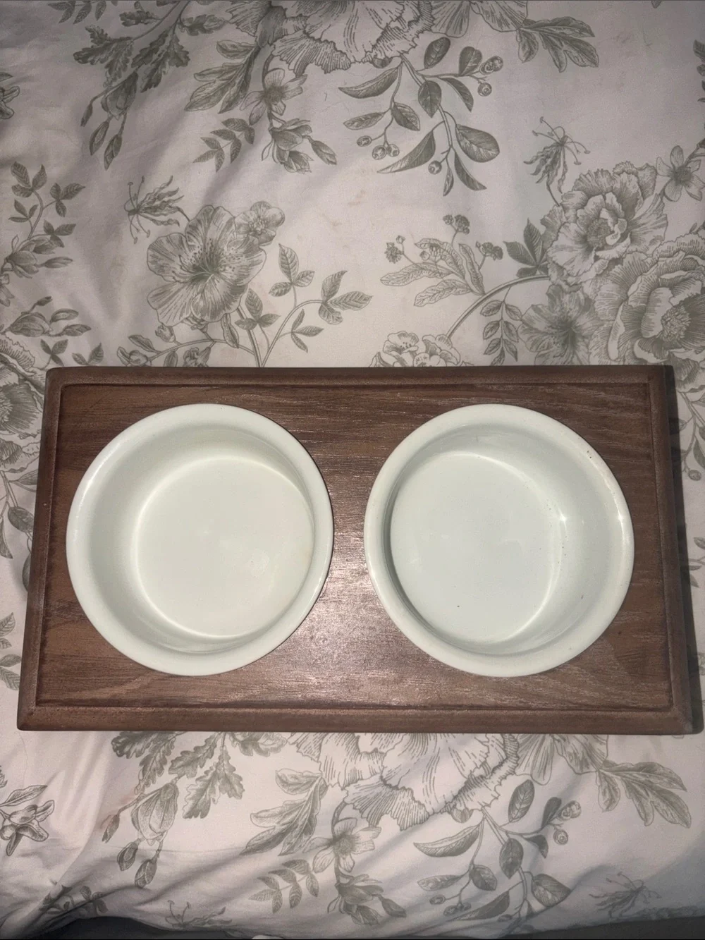 Double Ceramic Pet Bowl on Wooden Stand - White Bowls